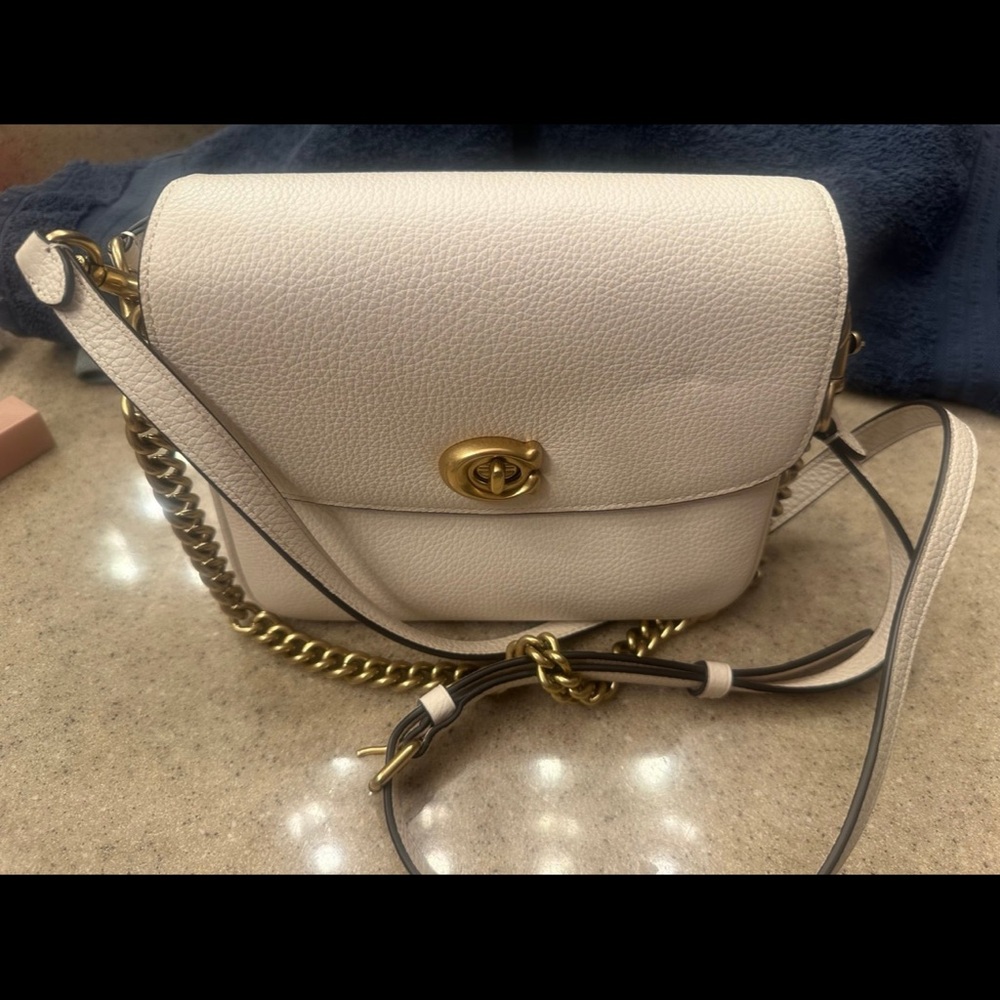 Coach White Leather Shoulder Bag